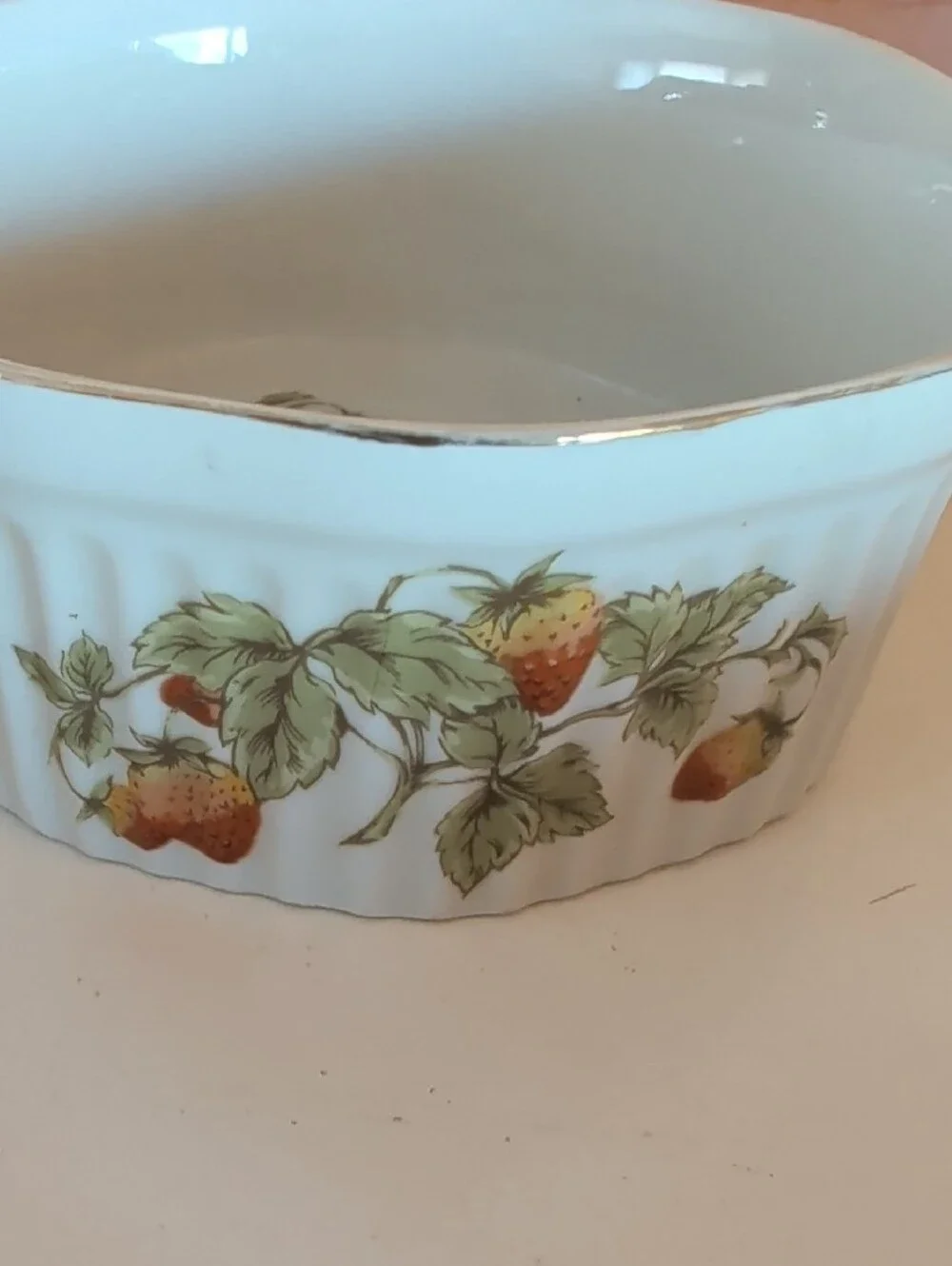 4 pcs.Oven To Table, White Ceramic Fruit & Butterfly. 7124-7122-6070-6970.